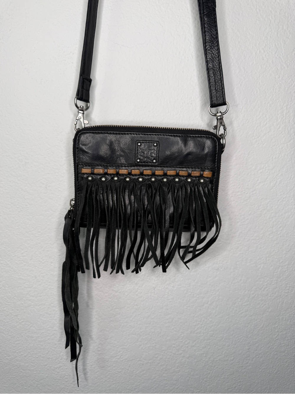 STS Ranchwear Black Fringe Crossbody Wallet Bag Stud Accents OS - Picture 2 of 12